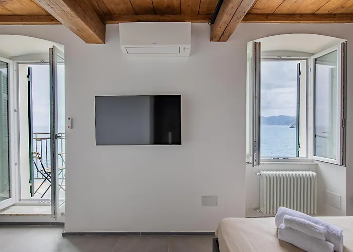 Eldorado,romantic Seafront Getaway Apartmán *